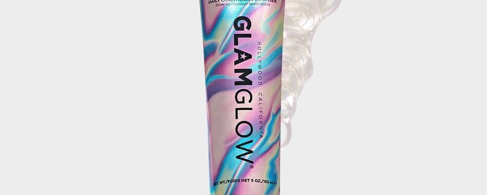 Cleansing My Skin With So Many Different Kinds Of Bubbles | GlamGlow GentleBubble™ Daily Conditioning Cleanser
