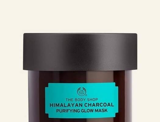Trekking The Himalayan Mountains Looking For Purified Skin | The Body Shop Himalayan Charcoal Purifying Glow Mask