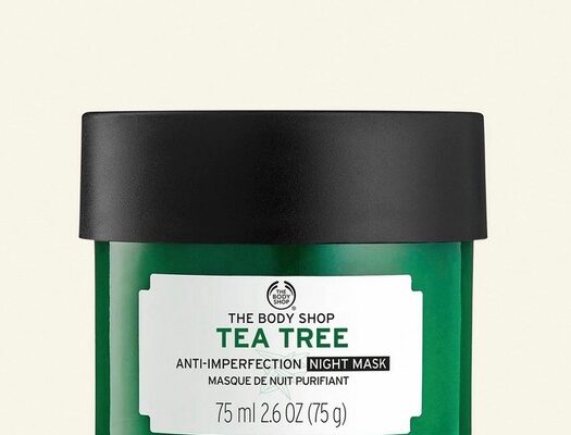 Climbing A Tree At Night To Get Perfected Skin | The Body Shop Tea Tree Anti-Imperfection Night Mask